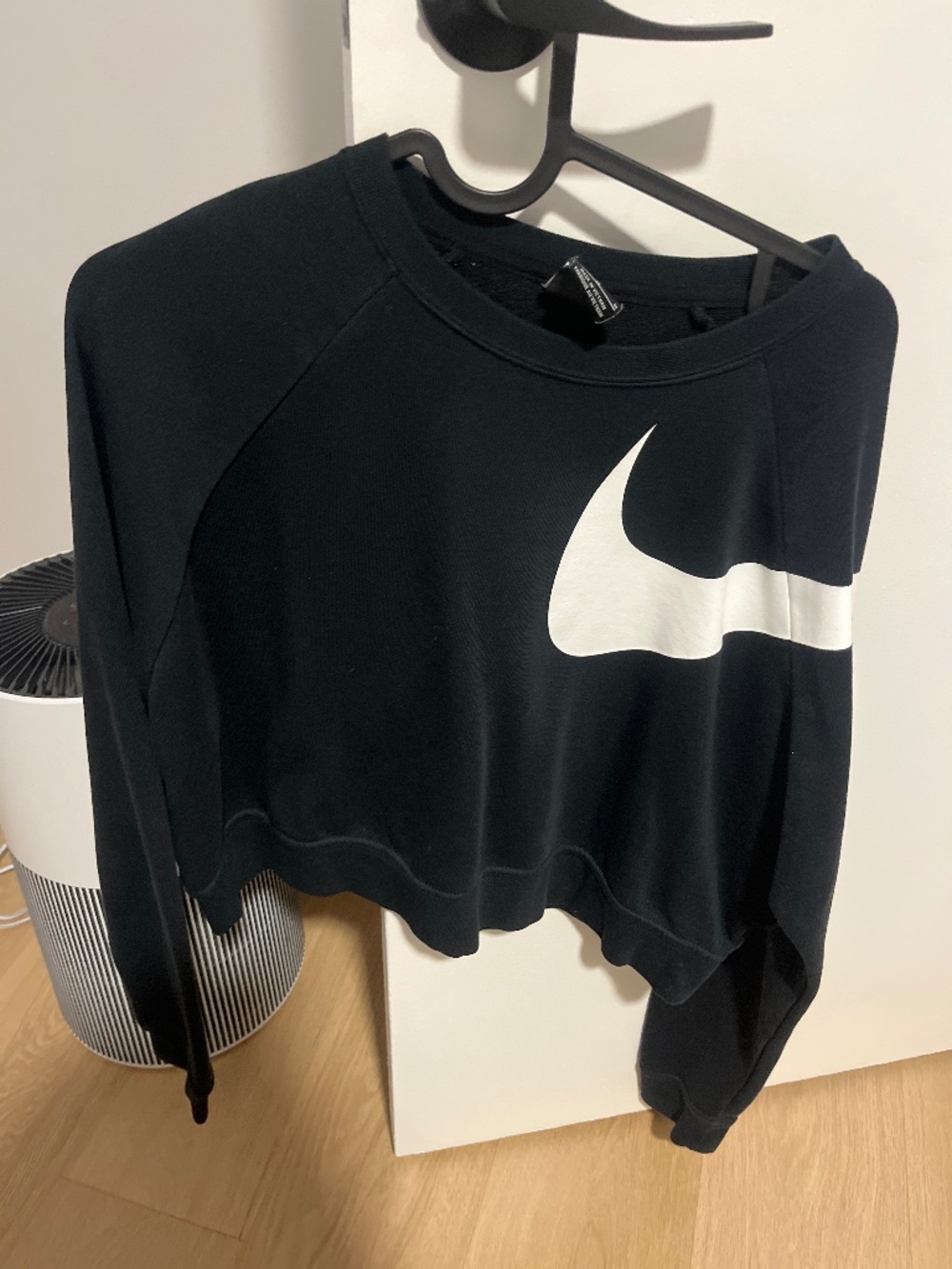 Nike women’s top